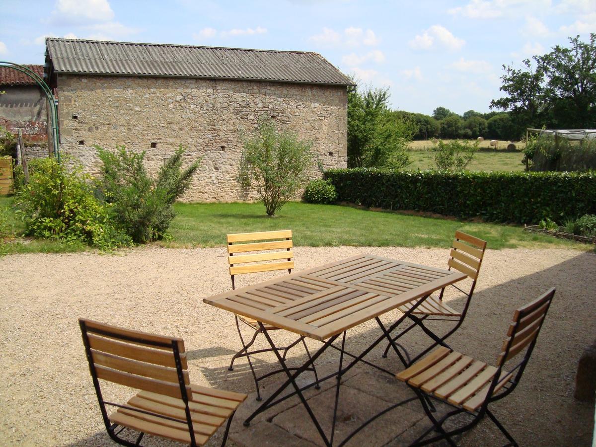 Demeure Du Castel Les Châtelliers-Châteaumur Exterior foto